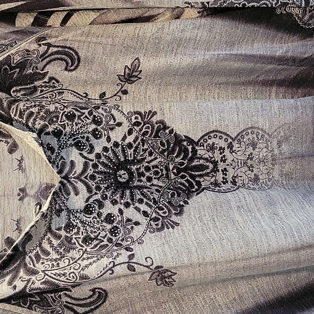 World Unity Embellished Top - Picture 2 of 7